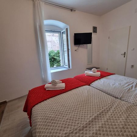Apartments Vlaho Dubrovnik Bagian luar foto