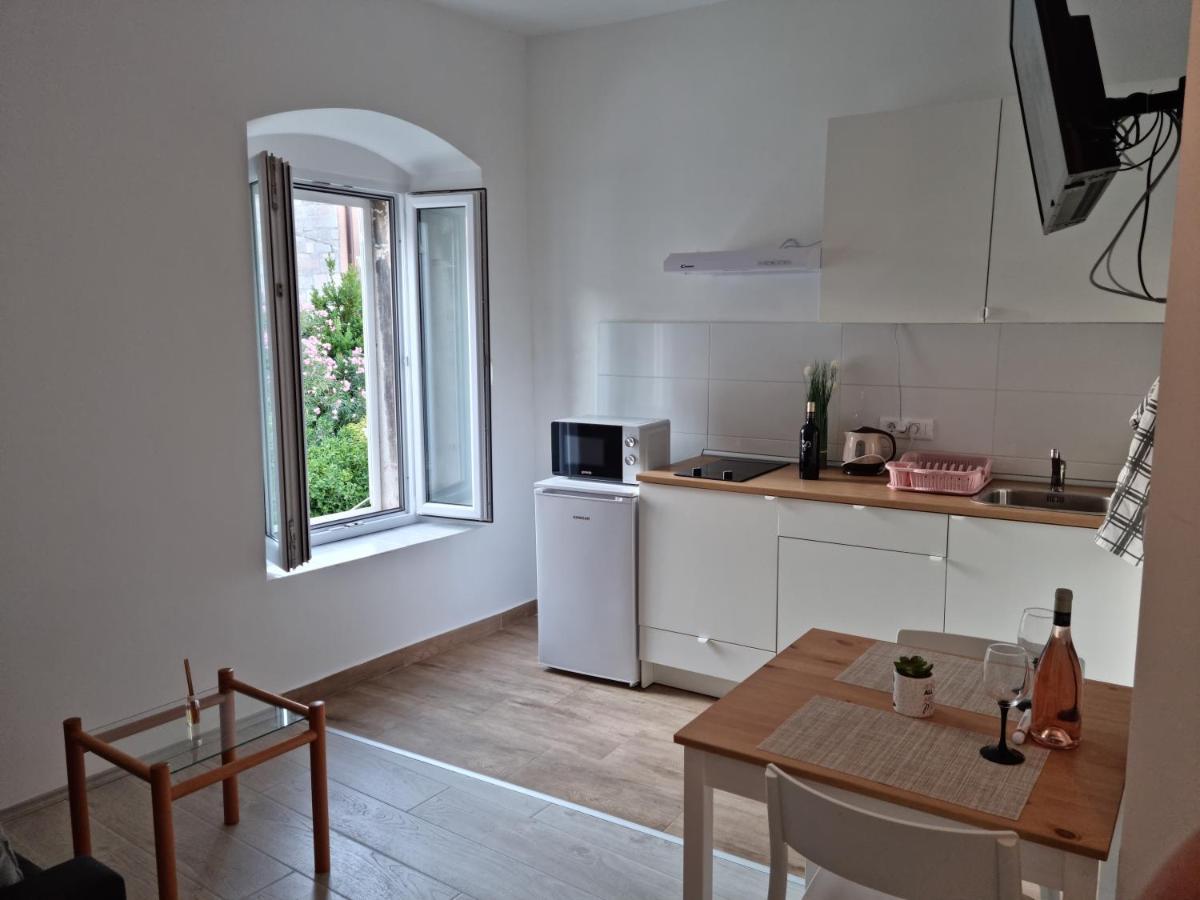 Apartments Vlaho Dubrovnik Bagian luar foto