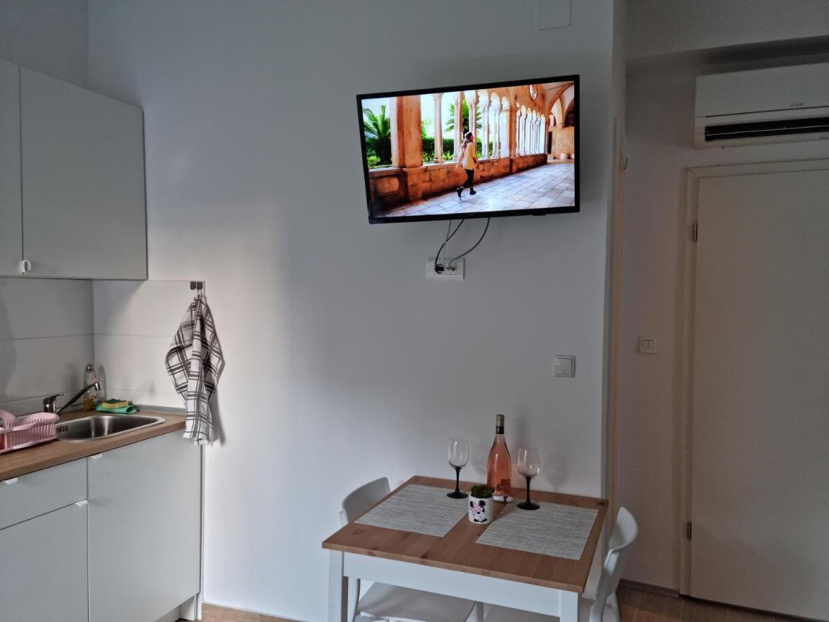 Apartments Vlaho Dubrovnik Bagian luar foto